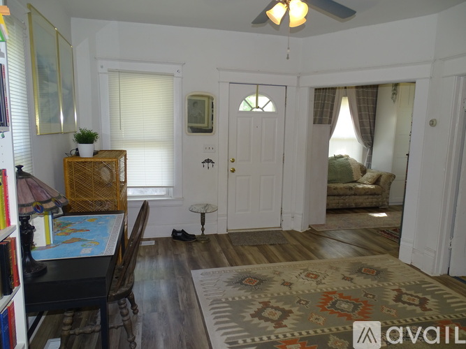 409 Comstock St 1 Single Family Home for Rent - Photo gallery 3