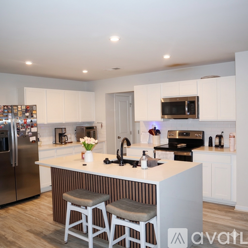 304 Harvest Hill Lane 4 Beds Single Family Home for Rent - Photo gallery 1