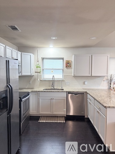 118 Linda Lane 3 Beds Single Family Home for Rent - Photo gallery 5