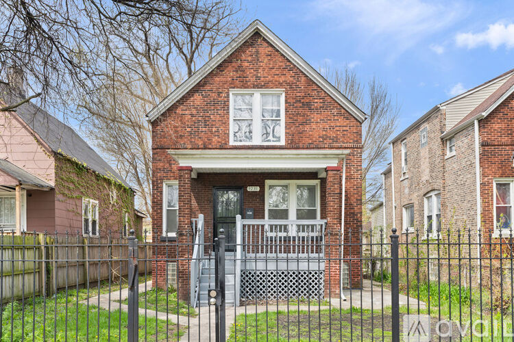 9238 S Dauphin Ave 5 Beds Single Family Home for Rent - Photo gallery 1