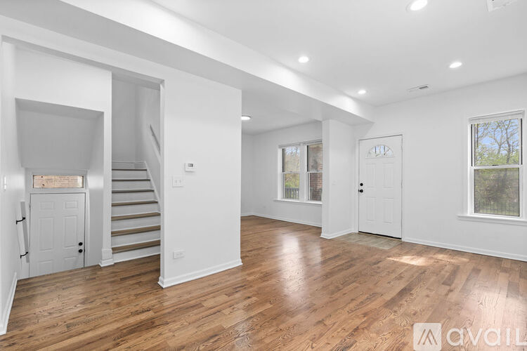 9238 S Dauphin Ave 5 Beds Single Family Home for Rent - Photo gallery 2