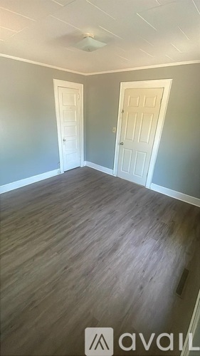 525 Lakeside Ave 3 Beds Single Family Home for Rent - Photo gallery 4