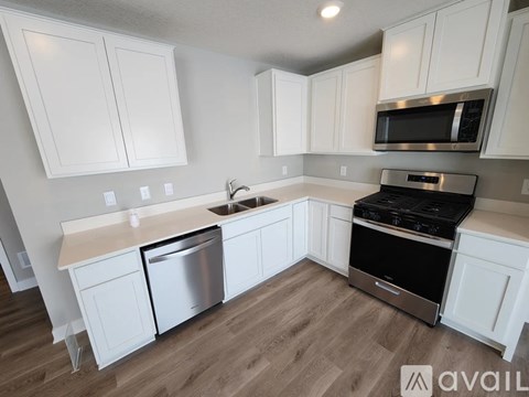 13721 Kaylemore Trl 4 Beds Apartment for Rent
