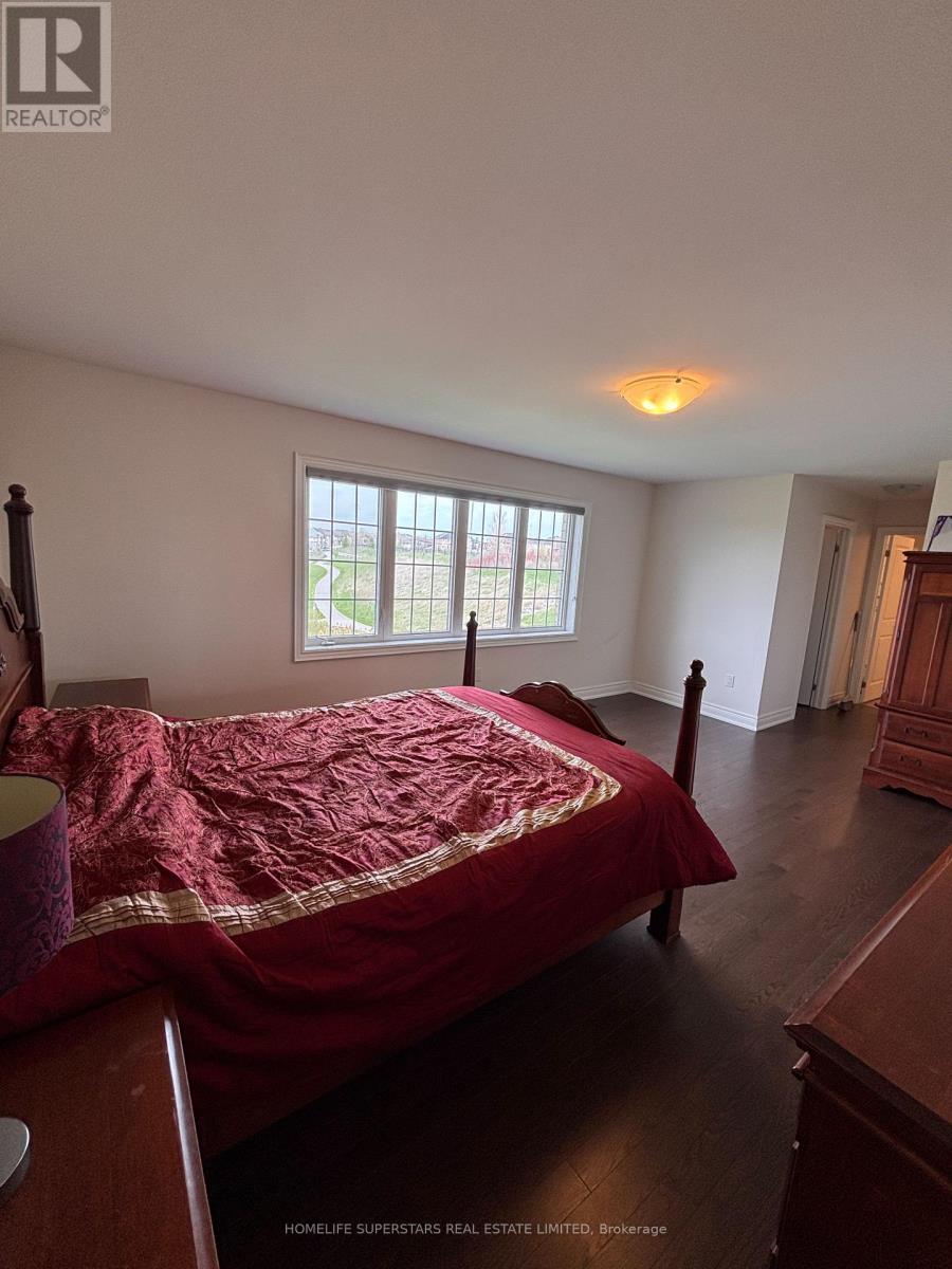 62 ANGUS MORTON CRESCENT 4 Beds House for Rent - Photo gallery 3