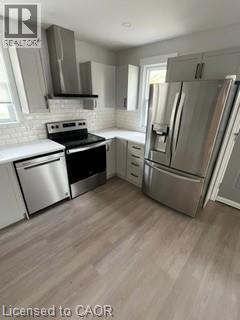 145 ARNOLD Street Unit# A 3 Beds House for Rent - Photo gallery 4