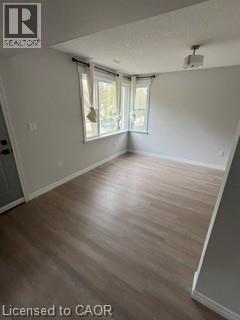 145 ARNOLD Street Unit# A 3 Beds House for Rent - Photo gallery 5
