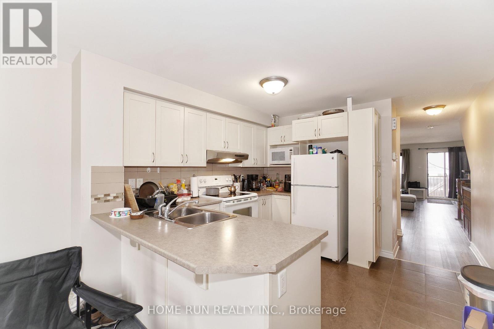 B - 613 CHAPMAN MILLS DRIVE 2 Beds Condo, Home, Townhouse for Rent - Photo gallery 3