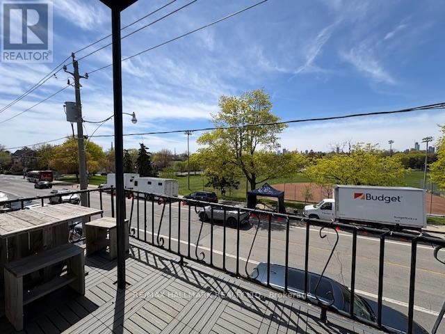UPPER - 155 GREENWOOD AVENUE 2 Beds House for Rent - Photo gallery 5