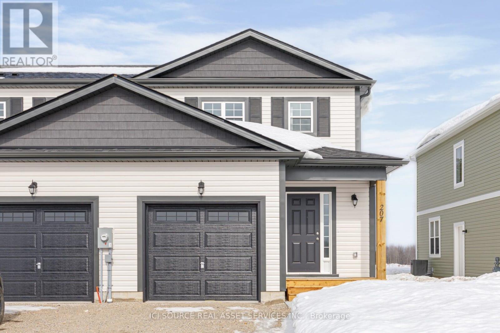 207 EQUALITY DRIVE 4 Beds Home, Townhouse for Rent - Photo gallery 1