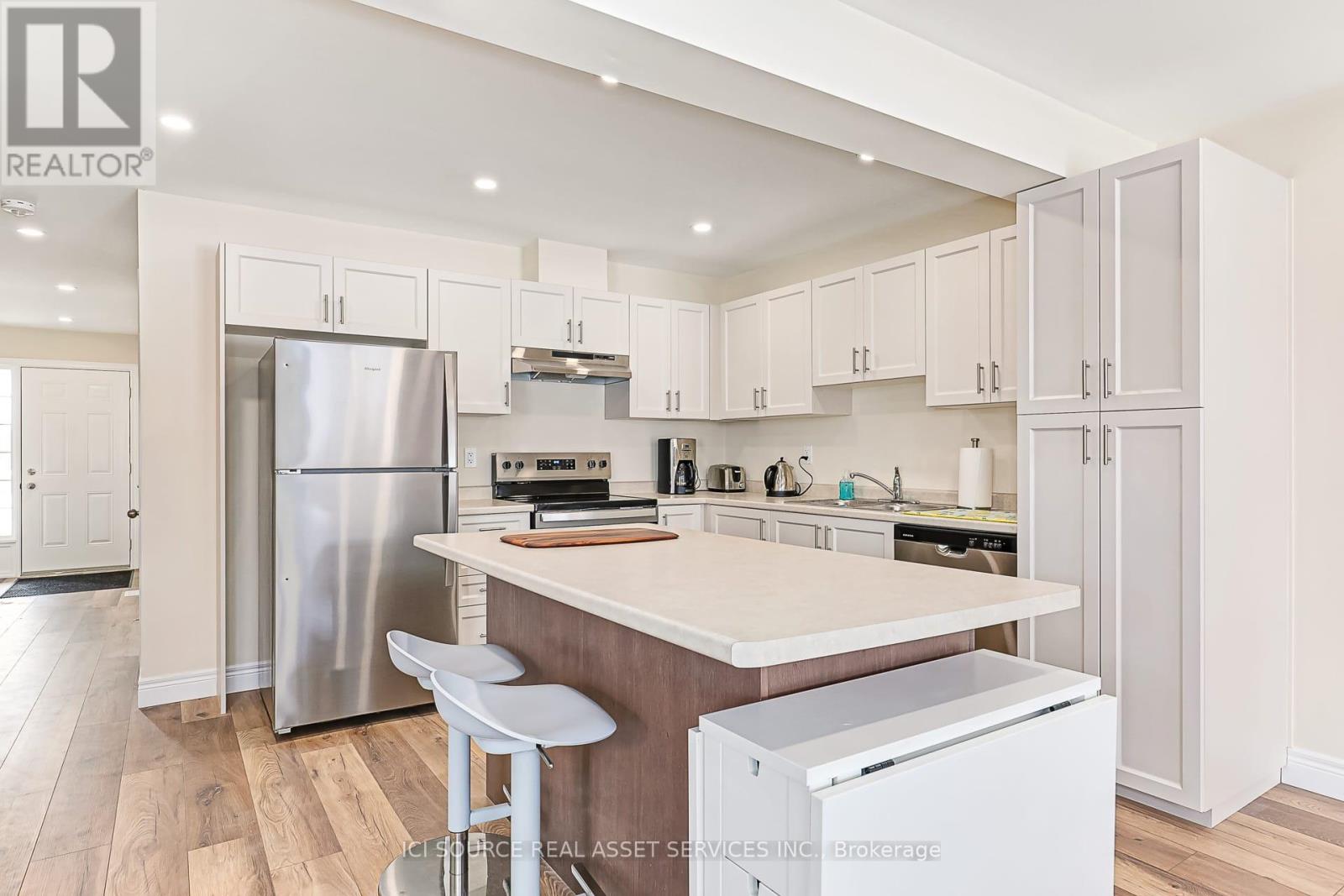 207 EQUALITY DRIVE 4 Beds Home, Townhouse for Rent - Photo gallery 2