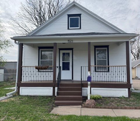 1523 East Cuming St. 2 Beds Apartment for Rent