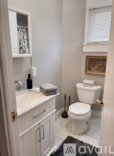 119 N Hamilton St 1 Apartment for Rent - Photo gallery 1