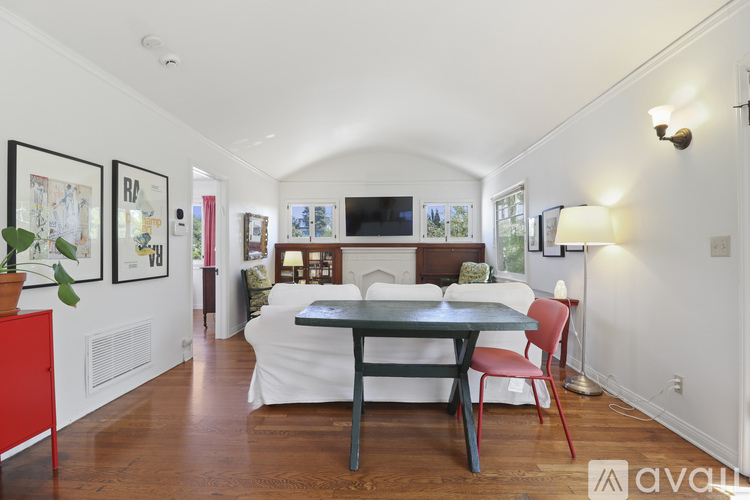 924 1/4 Maltman Ave 1 Single Family Home for Rent - Photo gallery 3