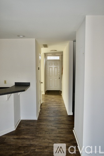 313 Bainbridge Drive 2 Beds Townhouse for Rent - Photo gallery 3