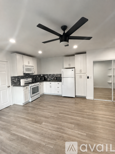 6851 Thelma Avenue 1 Apartment for Rent - Photo gallery 2