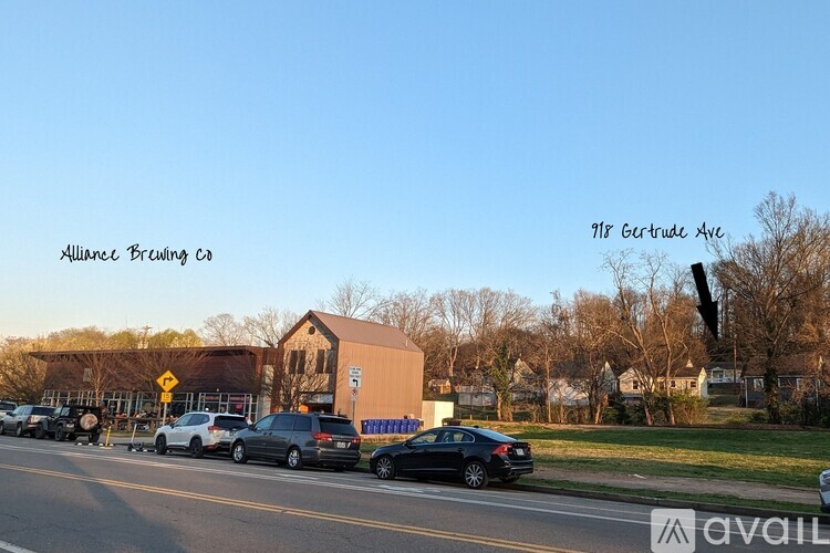 918 Gertrude Ave 3 Beds Single Family Home for Rent - Photo gallery 3