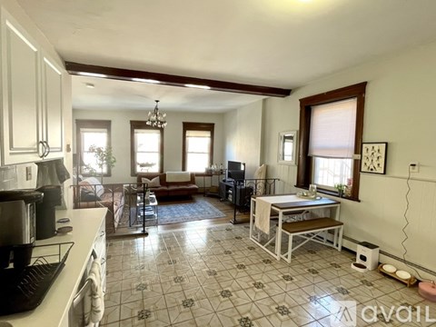 443 Hanover St 3 Beds Apartment for Rent