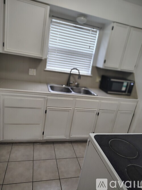 49 Glenbrook Drive 2 Beds Apartment for Rent - Photo gallery 4