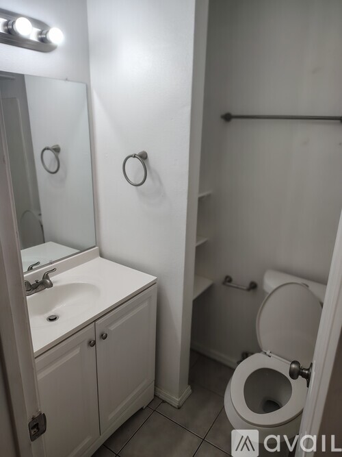 49 Glenbrook Drive 2 Beds Apartment for Rent - Photo gallery 5