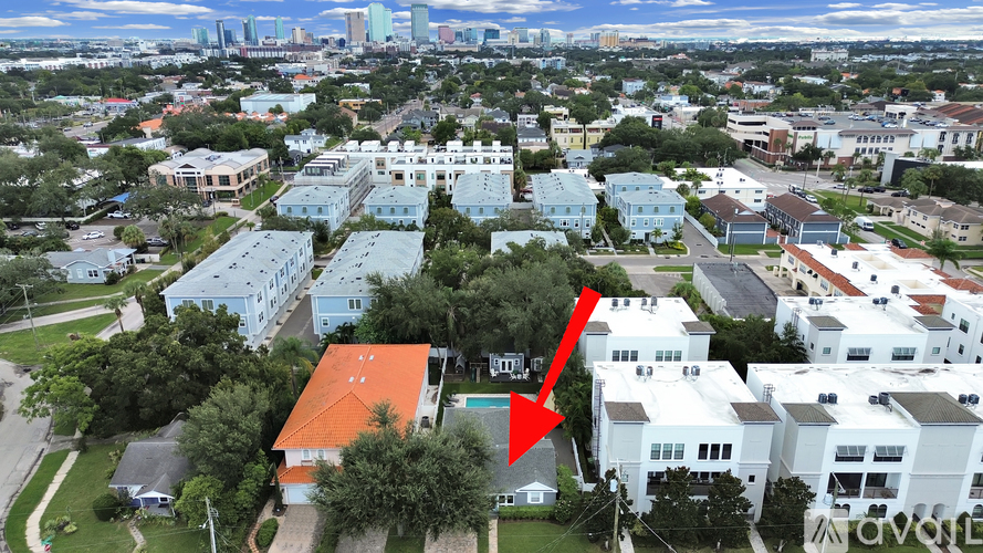 204 South Audubon Avenue 4 Beds Single Family Home for Rent - Photo gallery 2