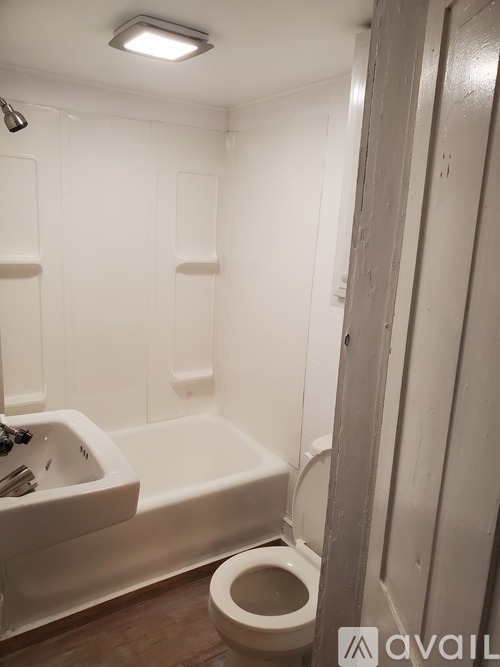 134 Blair St 3 Beds Apartment for Rent - Photo gallery 3