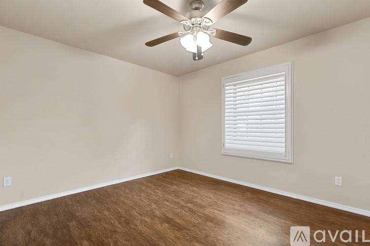 2415 93rd St 3 Beds Single Family Home for Rent - Photo gallery 4