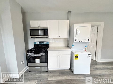 1546 W Walton St 2 Beds Apartment for Rent