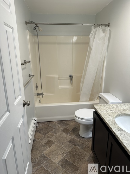 475-477 Pucker St 2 Beds Townhouse for Rent - Photo gallery 4