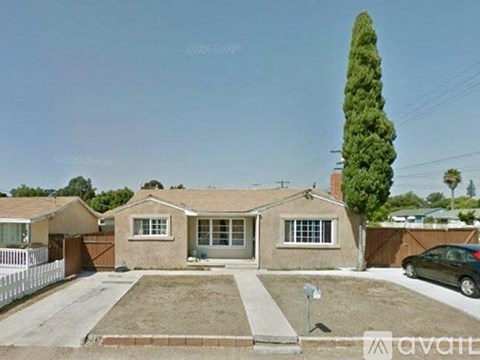 108 Emerson St 3 Beds Apartment for Rent