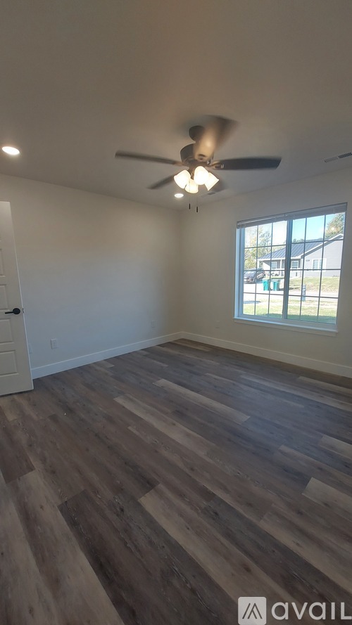 413 Eagle St 3 Beds Townhouse for Rent - Photo gallery 2