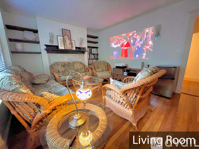 11 Vinal Street 2 Beds Single Family Home for Rent - Photo gallery 2