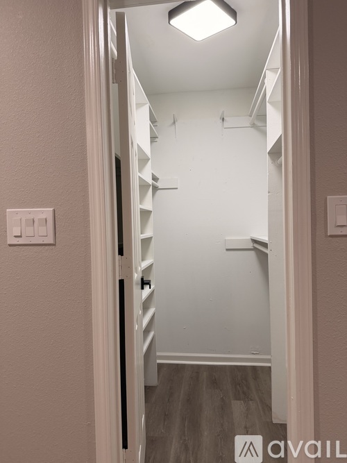 8406 Beechaven Road 5 Beds Single Family Home for Rent - Photo gallery 2