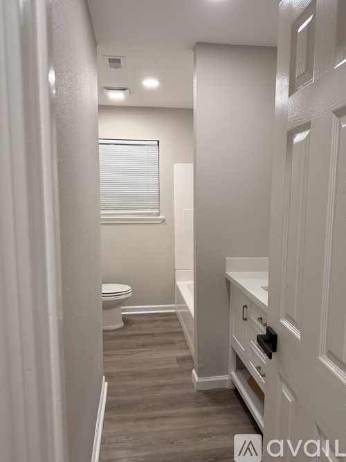 8406 Beechaven Road 5 Beds Single Family Home for Rent - Photo gallery 4