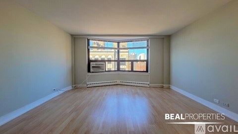 445 W Wellington Ave 1 Apartment for Rent