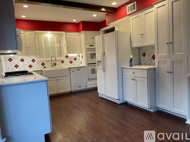 7814 La Manga Drive 4 Beds Single Family Home for Rent - Photo gallery 4