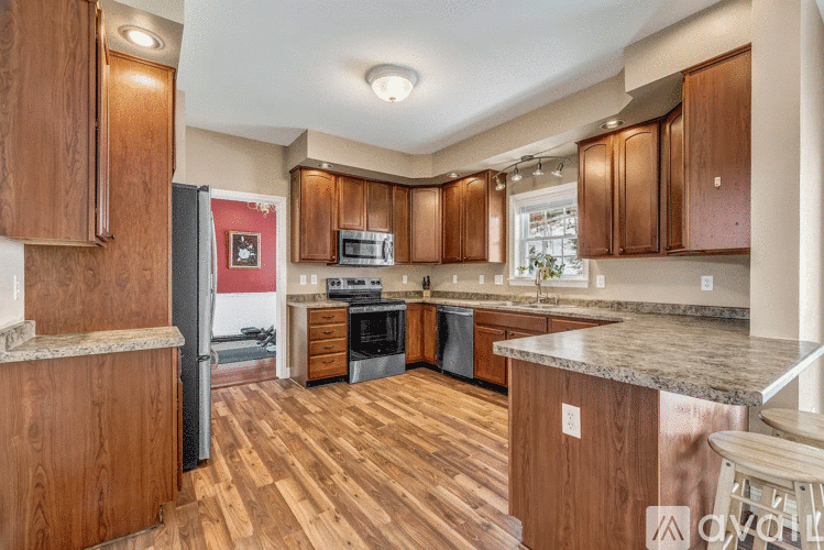 325 Lower Dedham Road 3 Beds Single Family Home for Rent - Photo gallery 5
