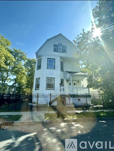 15 9Th Ave 4 Beds Apartment for Rent