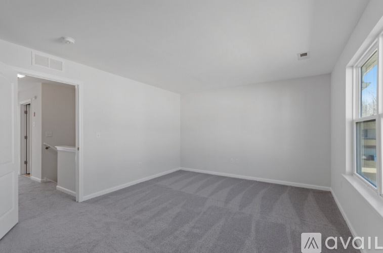 103 Still Run 3 Beds Apartment for Rent - Photo gallery 1