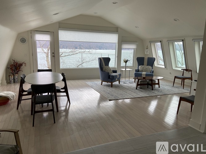1288 E Shore Dr 1 Apartment for Rent - Photo gallery 2