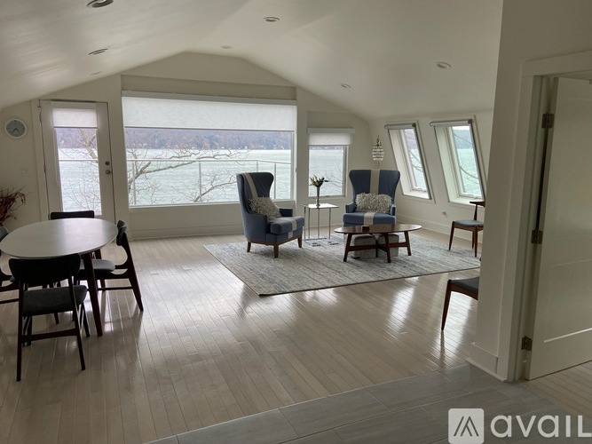 1288 E Shore Dr 1 Apartment for Rent - Photo gallery 4