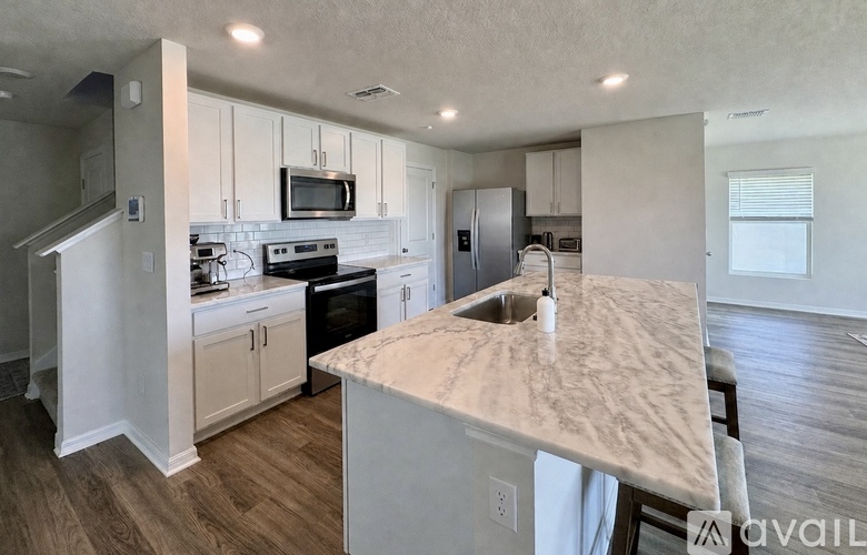 10225 Kalamazoo Place 4 Beds Single Family Home for Rent - Photo gallery 3