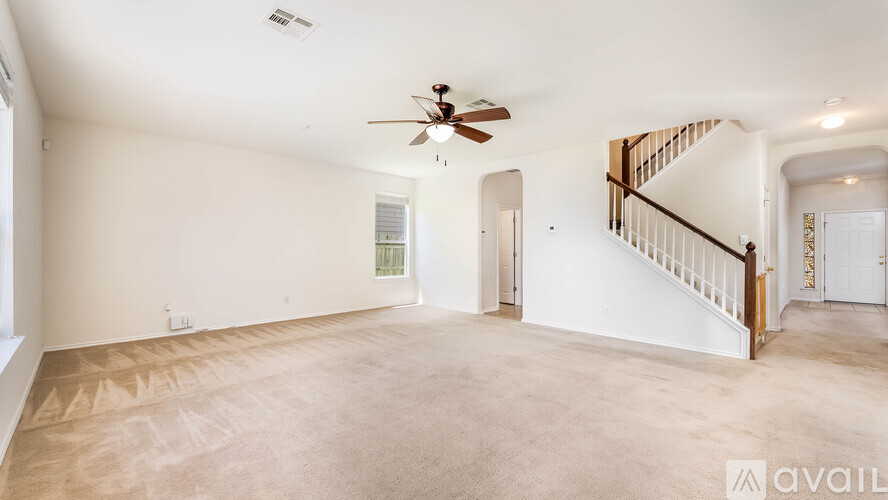 714 Celosia 4 Beds Single Family Home for Rent - Photo gallery 2
