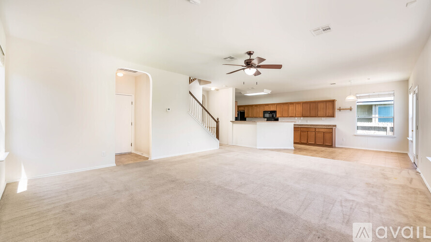 714 Celosia 4 Beds Single Family Home for Rent - Photo gallery 3