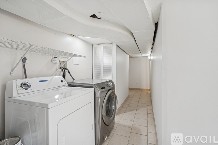 3343 Ravenwood Avenue 2 Beds Townhouse for Rent - Photo gallery 4