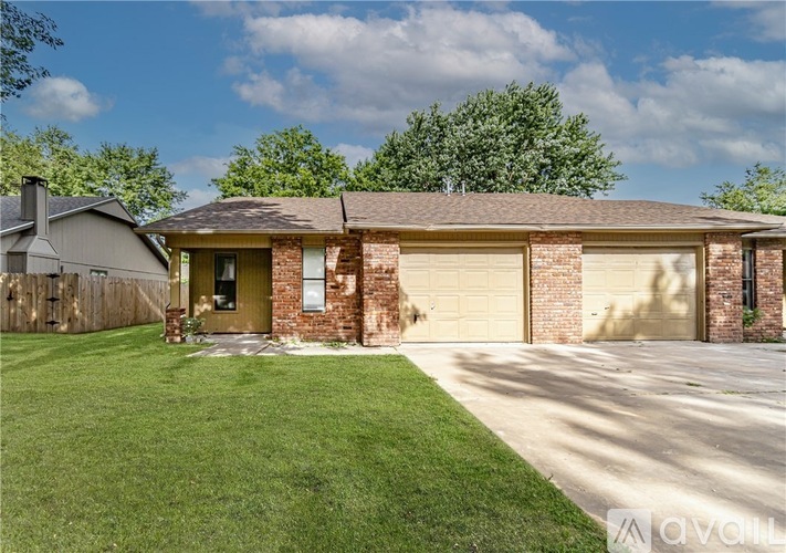 1012 N Turtle Creek Dr 2 Beds Single Family Home for Rent - Photo gallery 1