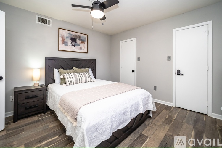5155 Wayneland Drive 1 Condo for Rent - Photo gallery 3