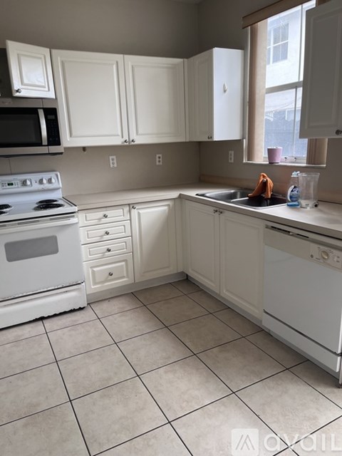 5610 NW 107Th Ave 3 Beds Apartment for Rent