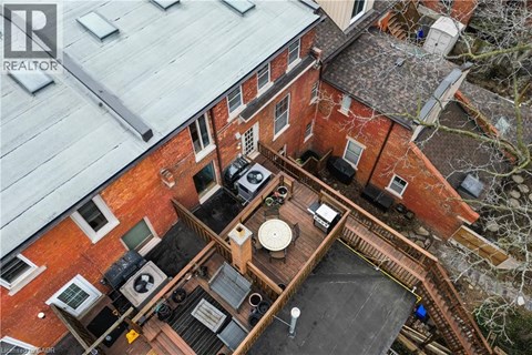 212 BAY Street S 2 Beds Apartment for Rent