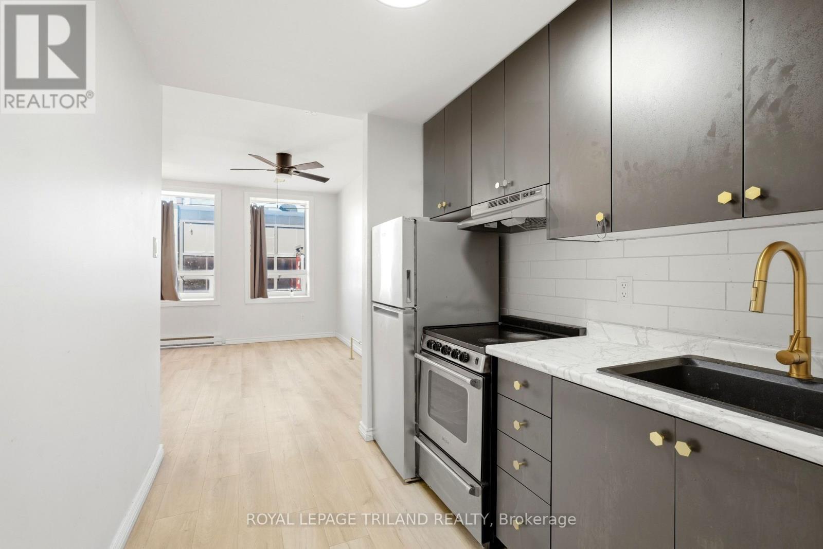 303 - 423 RICHMOND STREET Studio Home, Multifamily for Rent - Photo gallery 5