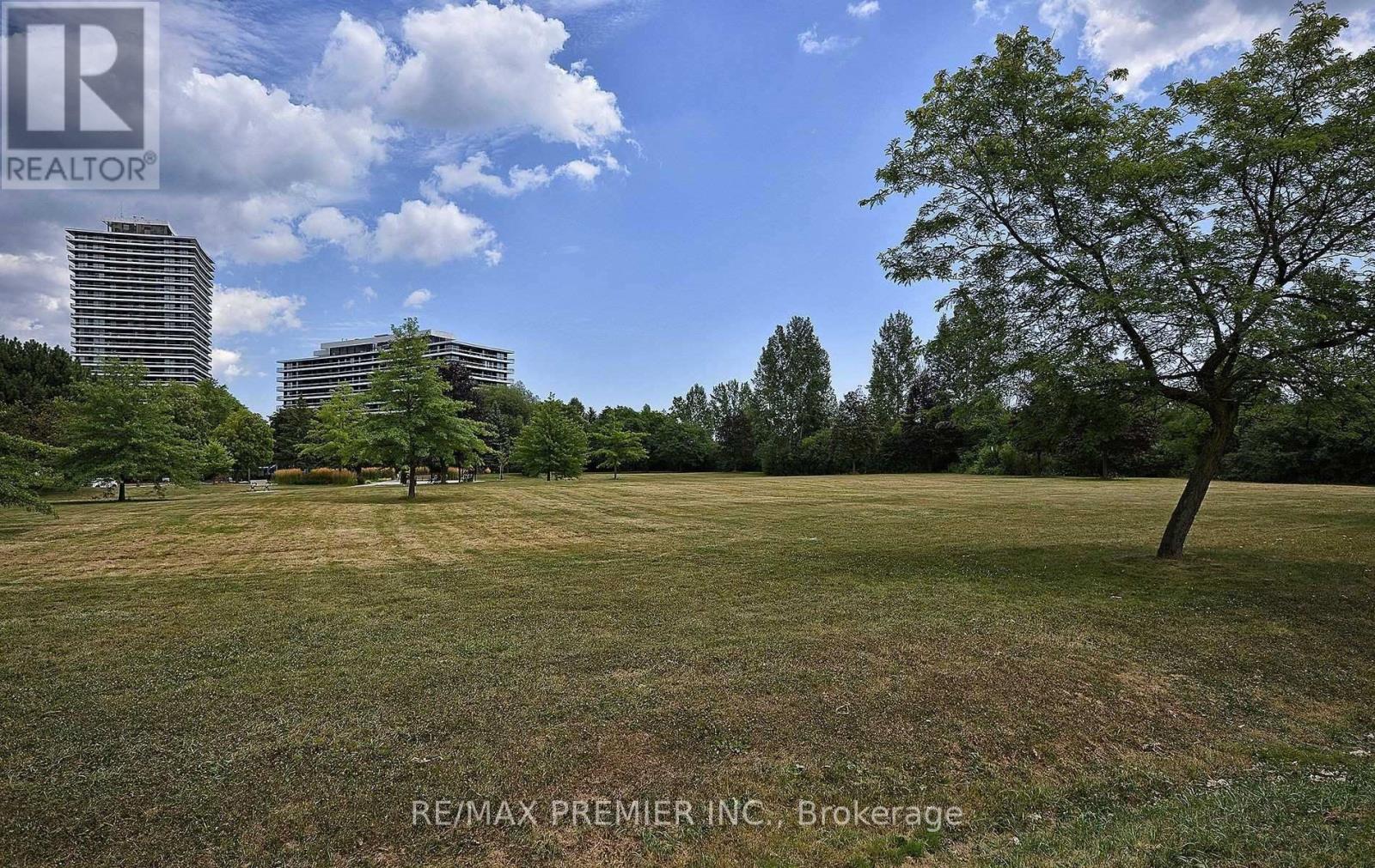 57 - 23 CONEFLOWER CRESCENT 3 Beds Condo, Home, Townhouse for Rent - Photo gallery 5